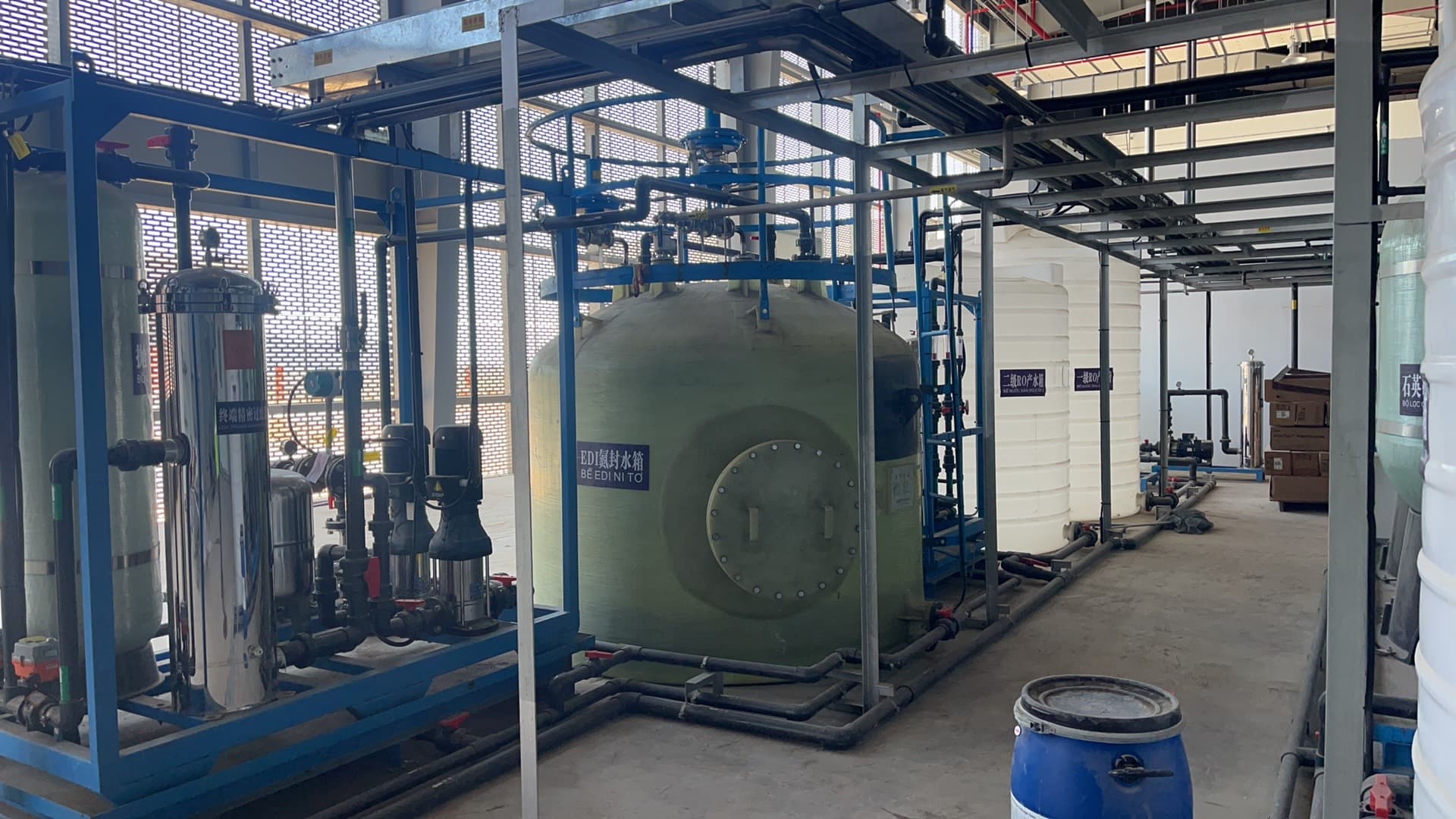Pure-water system equipment prepared for an overseas battery project